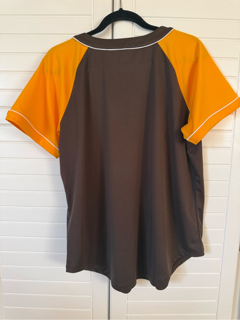 San Diego Padres Women’s V-Neck Baseball Jersey Style Top - XL - Picture 2 of 3